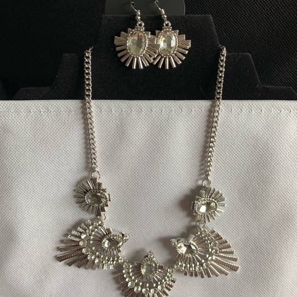 Paparazzi Zi Signature Piece - Picture 7 of 8